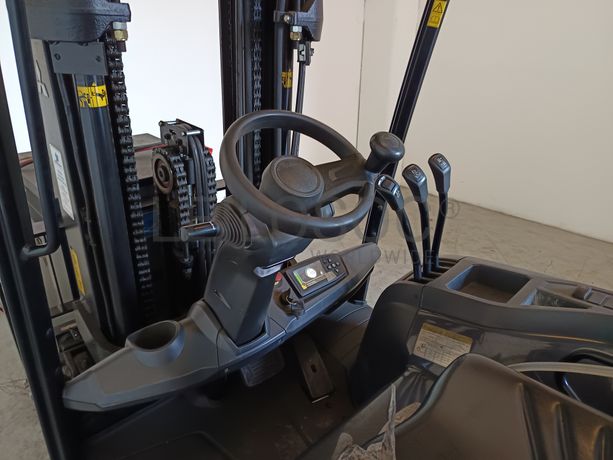 Empilhador Mitsubishi