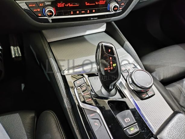 BMW 530E · Ano 2018