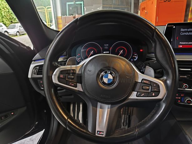 BMW 530E · Ano 2018