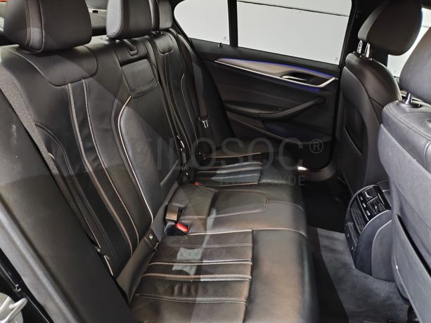 BMW 530E · Ano 2018