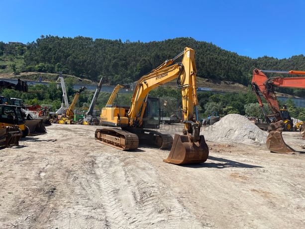 Escavadora Rastos Hyundai