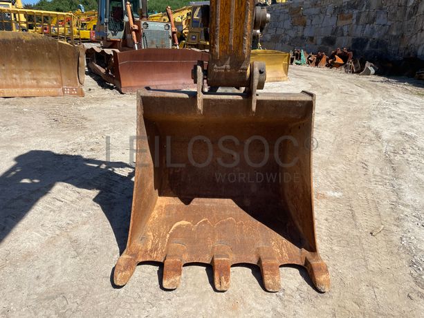 Escavadora Rastos Hyundai