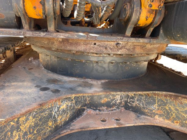 Escavadora Rastos Hyundai