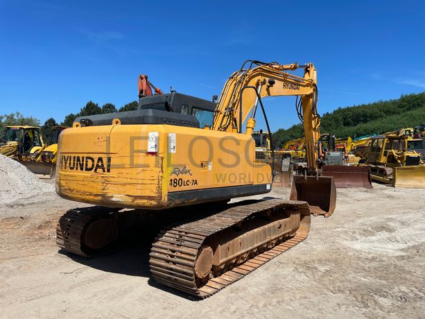 Escavadora Rastos Hyundai