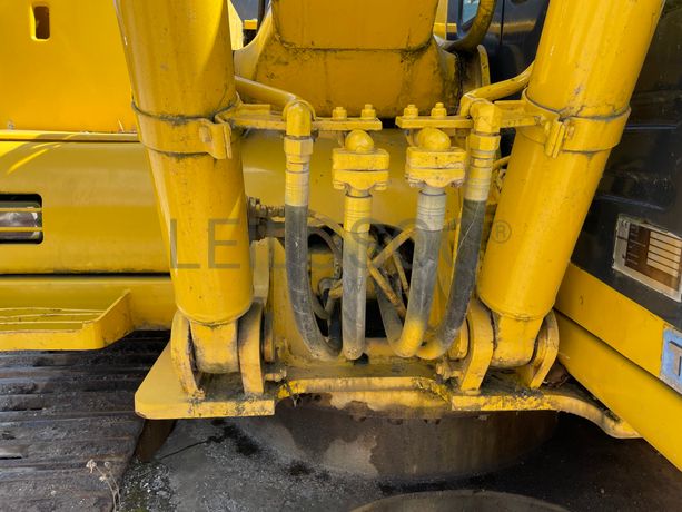 Escavadora Rastos Komatsu