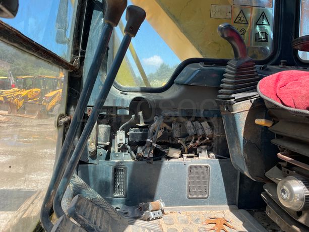 Escavadora Rastos Komatsu