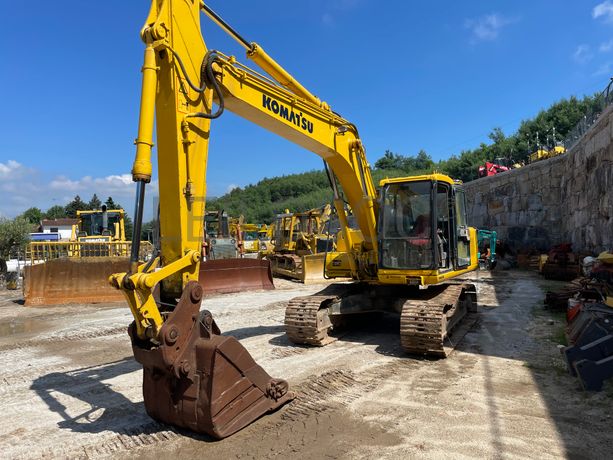 Escavadora Rastos Komatsu