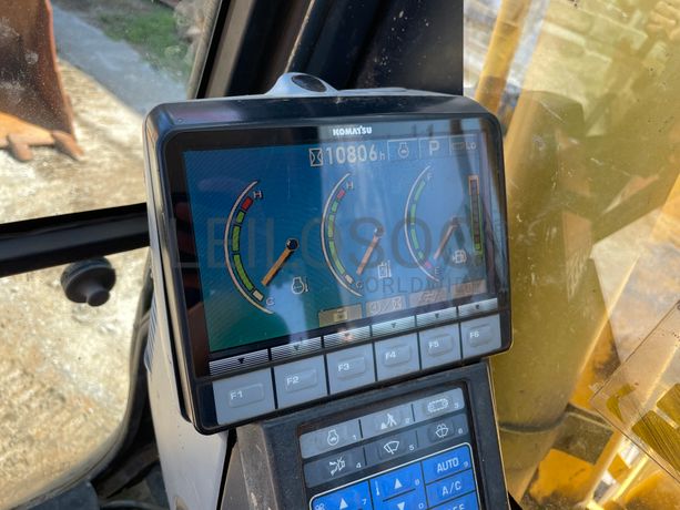 Escavadora Rastos Komatsu