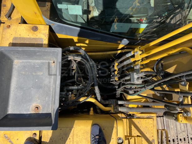 Escavadora Rastos Komatsu