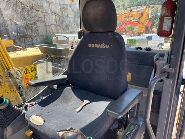 Escavadora Rastos Komatsu