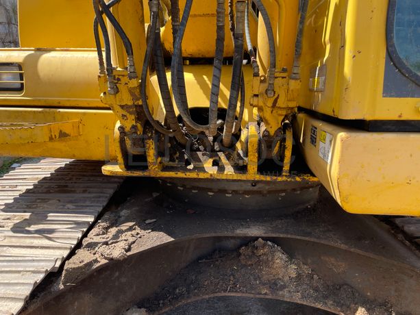 Escavadora Rastos Komatsu