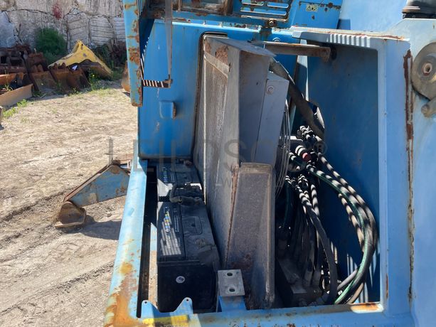 Escavadora Rodas Terex