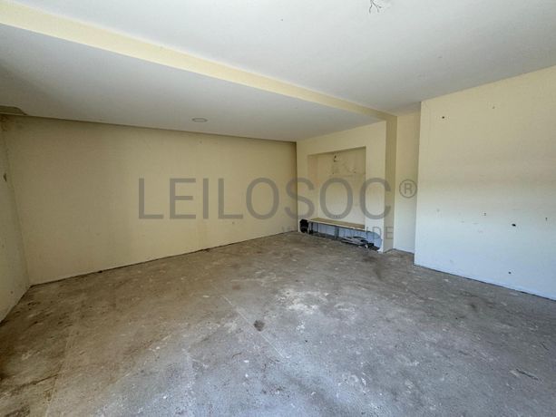 Apartamento T3 Duplex c/ 2 Lugares de Garagem · Trofa