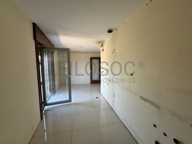 Apartamento T3 Duplex c/ 2 Lugares de Garagem · Trofa