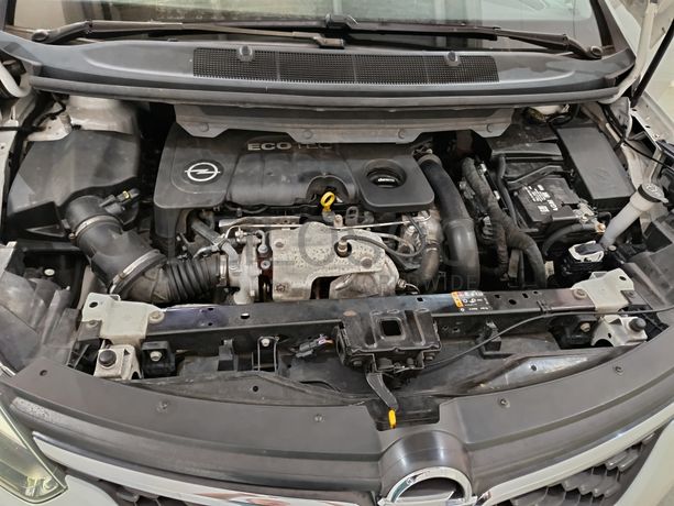 Opel Zafira · Ano 2018