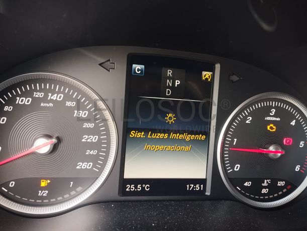 Mercedes-Benz GLC · Ano 2015