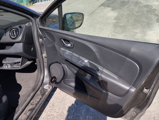 Renault Clio · Ano 2015