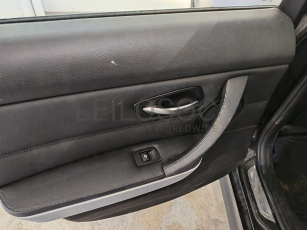 BMW 320D · Ano 2011