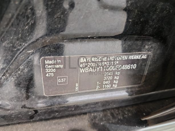 BMW 320D · Ano 2011