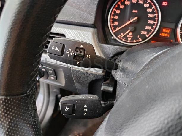 BMW 320D · Ano 2011