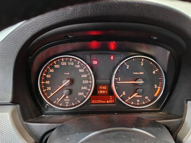 BMW 320D · Ano 2011