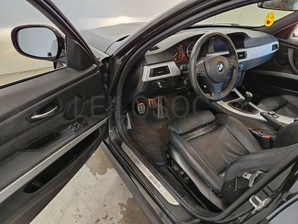BMW 320D · Ano 2011