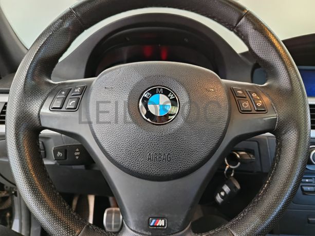 BMW 320D · Ano 2011