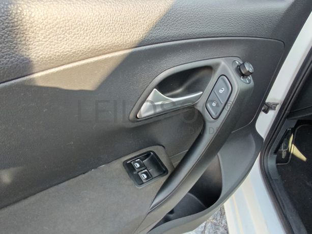 Volkswagen Polo · Ano 2014