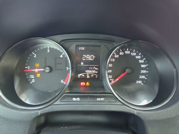 Volkswagen Polo · Ano 2014