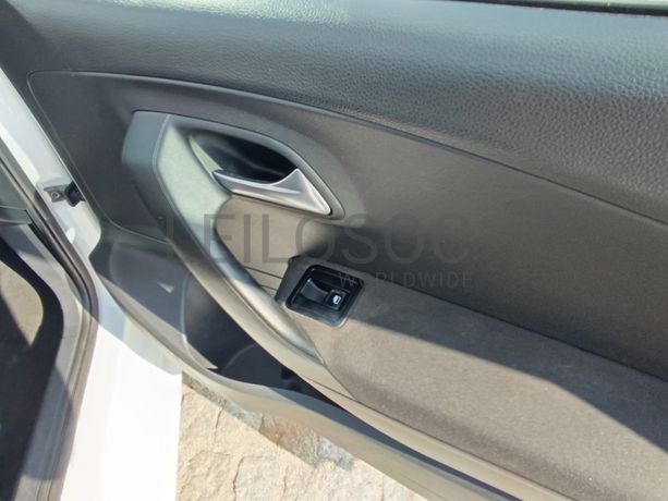 Volkswagen Polo · Ano 2014
