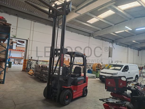 Empilhador Manitou · Ano 2008