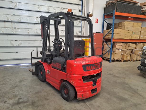 Empilhador Manitou · Ano 2008