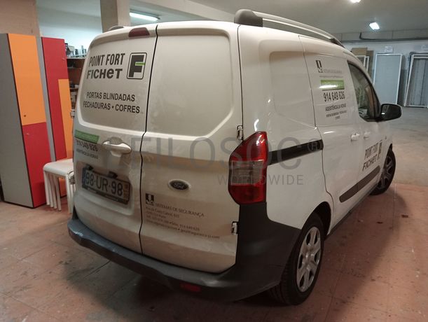 Ford Transit Courrier · Ano 2018