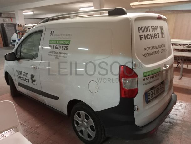 Ford Transit Courrier · Ano 2018