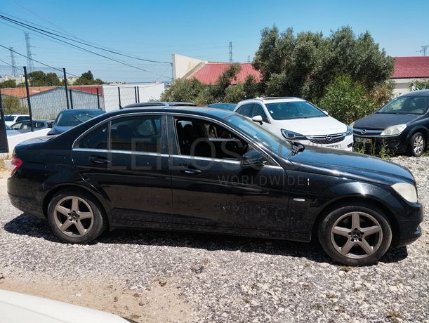 Mercedes-Benz C220 · Ano 2010