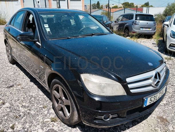 Mercedes-Benz C220 · Ano 2010