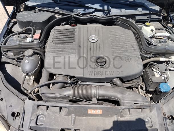 Mercedes-Benz C220 · Ano 2010