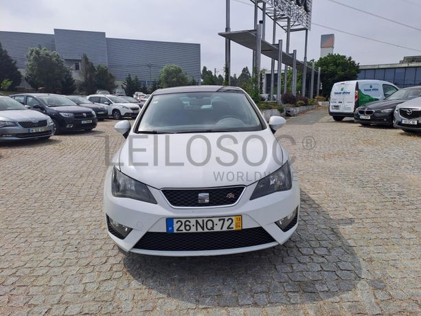 Seat Ibiza 1.6 TDI · Ano 2013