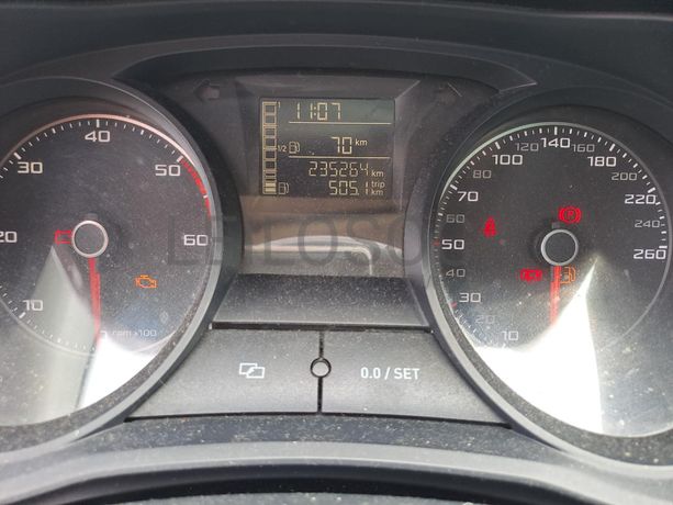 Seat Ibiza 1.6 TDI · Ano 2013