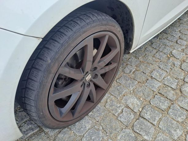 Seat Ibiza 1.6 TDI · Ano 2013