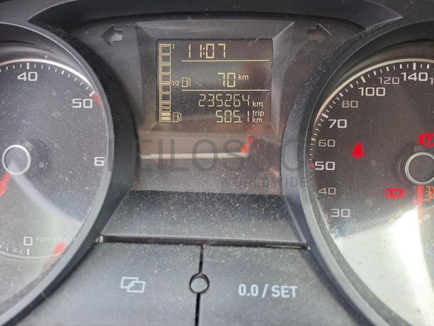 Seat Ibiza 1.6 TDI · Ano 2013