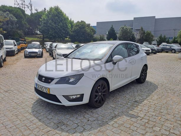 Seat Ibiza 1.6 TDI · Ano 2013