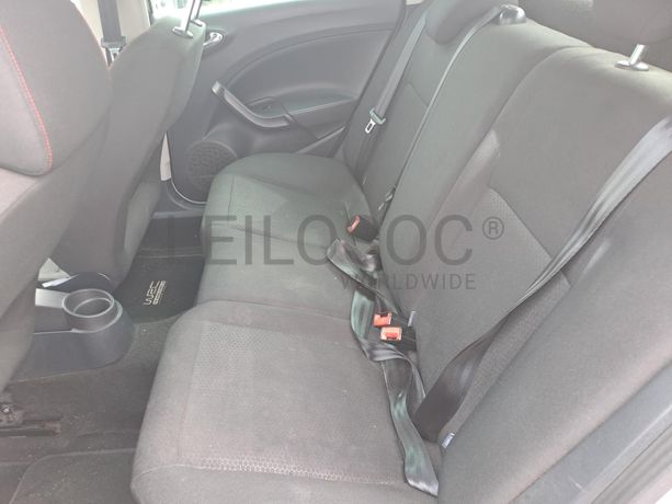 Seat Ibiza 1.6 TDI · Ano 2013