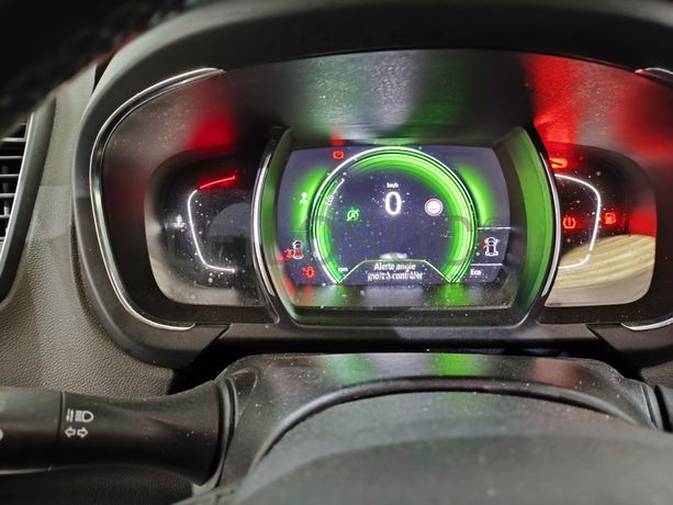 Renault Grand Scénic · Ano 2018