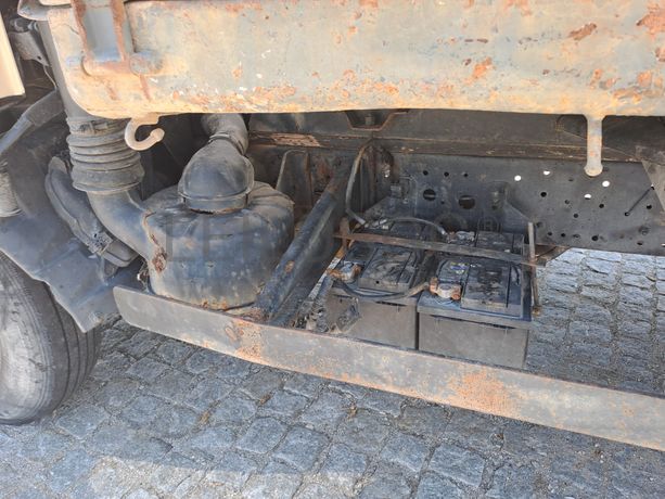 Toyota Dyna 250 · Basculante · Ano 1997