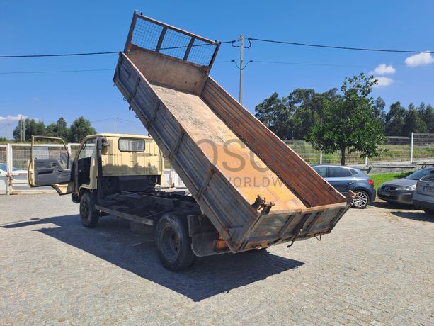 Toyota Dyna 250 · Basculante · Ano 1997
