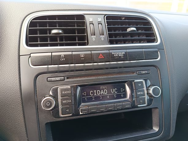 Volkswagen Polo · Ano 2013