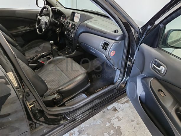 Nissan Almera 1.5 DCI · Ano 2005