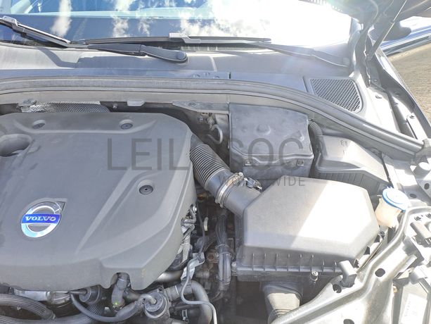 Volvo XC60 · Ano 2015