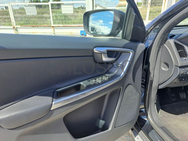 Volvo XC60 · Ano 2015